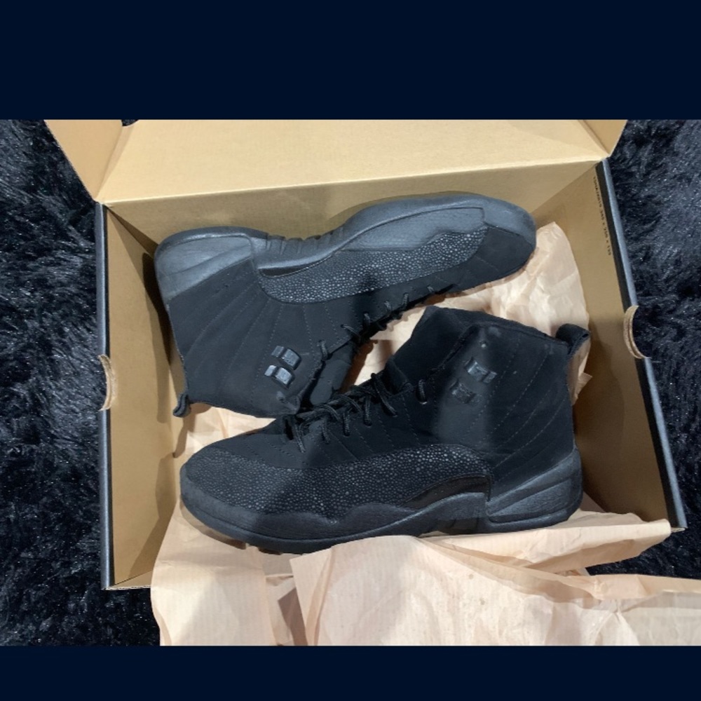 Jordan 12s ovos